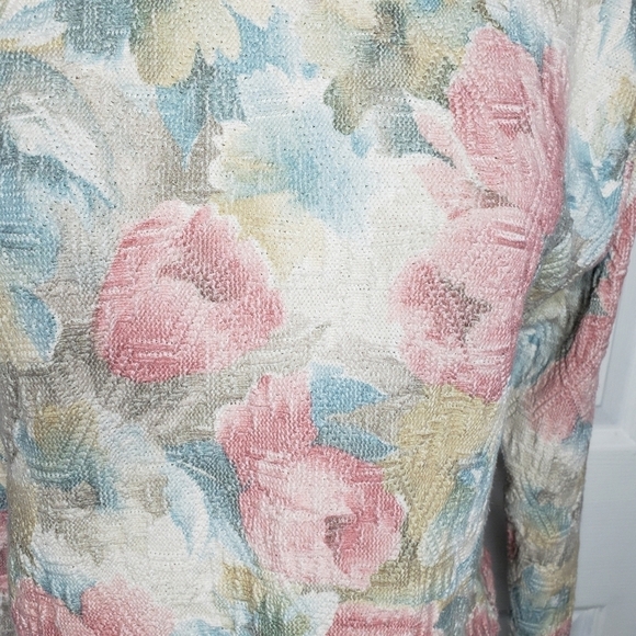 Vintage Y2K 1990s Floral Textured Cropped Sweater by S.W.A.K. Small Made in USA - Picture 7 of 10